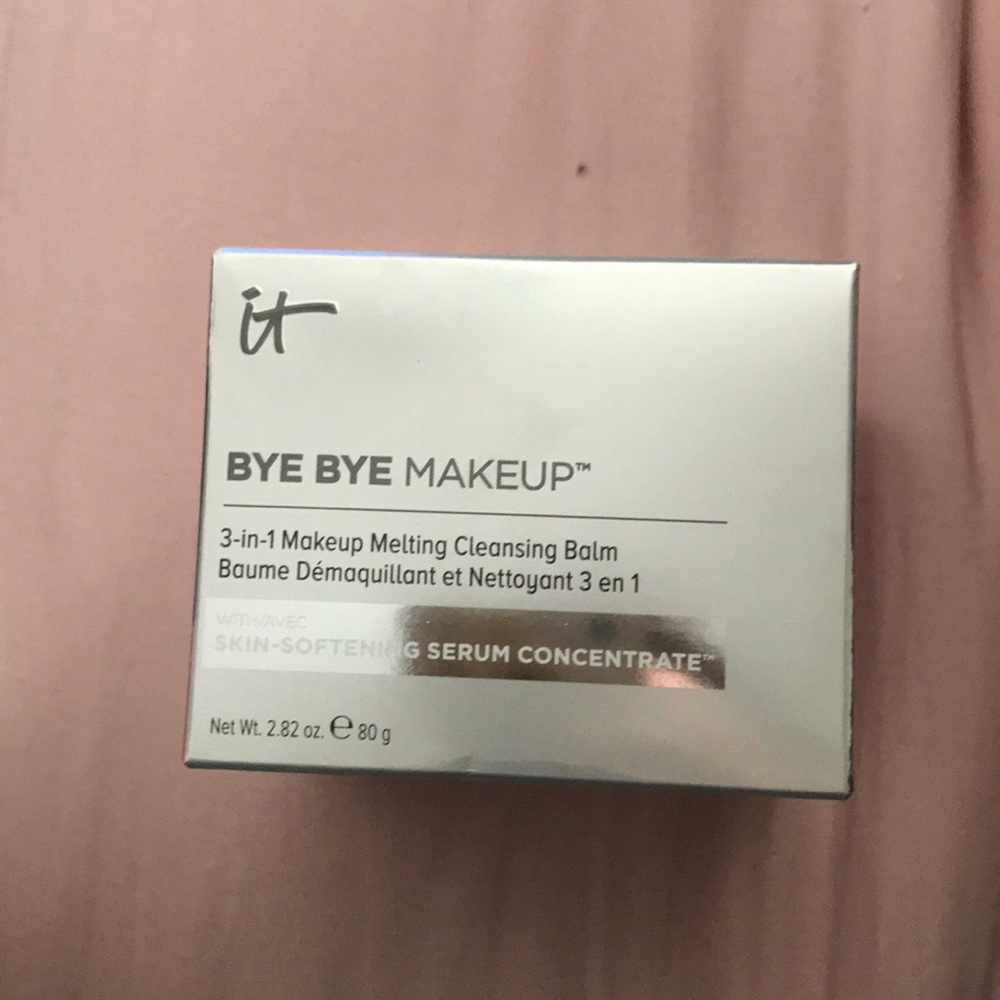 IT COSMETICS BYE BYE MAKEUP